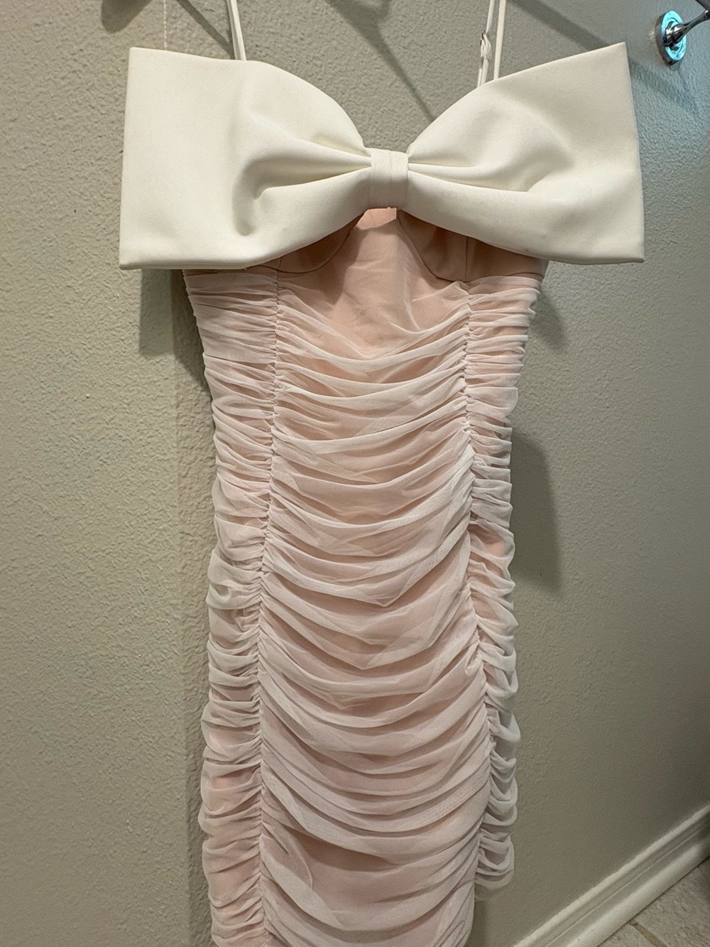 Main Strip Cream Ruched Mini Dress with White Bow